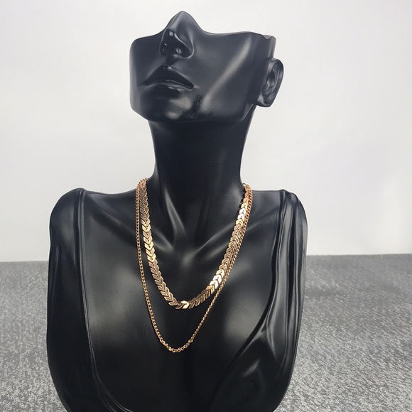 🔺SALE🔺Boho Chic Chevron Choker Necklace in Gold - Picture 4 of 5